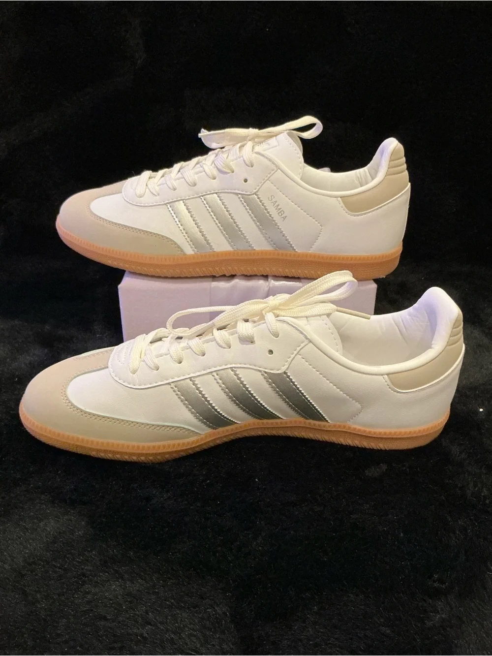 adidas Samba White, Beige & Light Blue Athletic Shoes Size 9